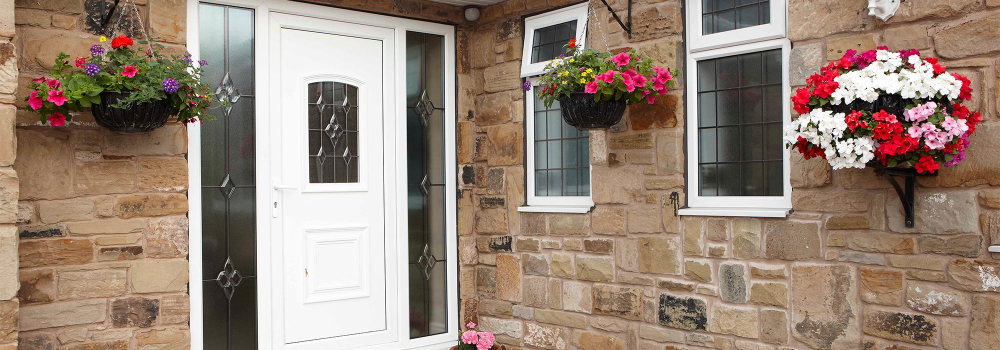 PVCu entrance door with sidelights